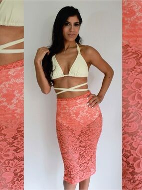 Women’s Coral Lace Sarong Wrap